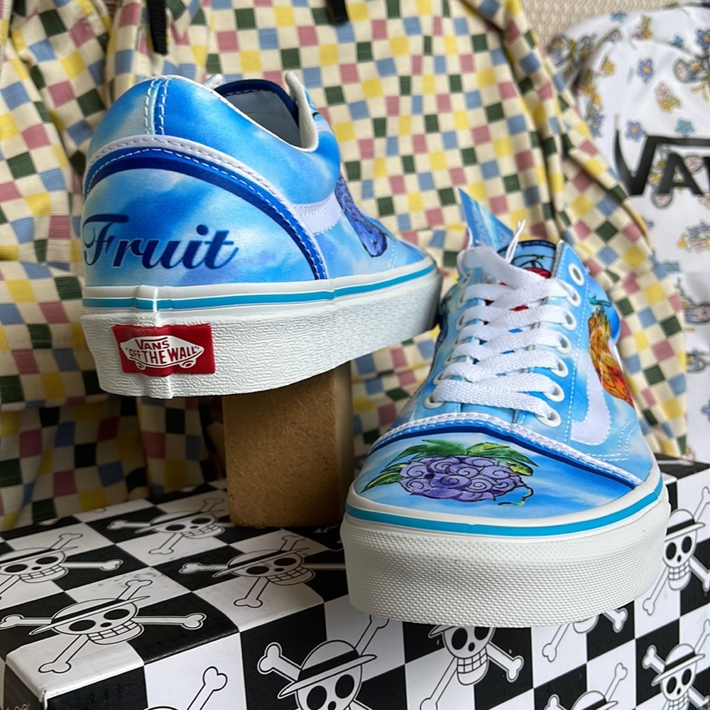 Vans WMNS Old Skool
One Piece Devil Fruit True
VN0007NT7WM
Sneakers - Picture 10 of 16